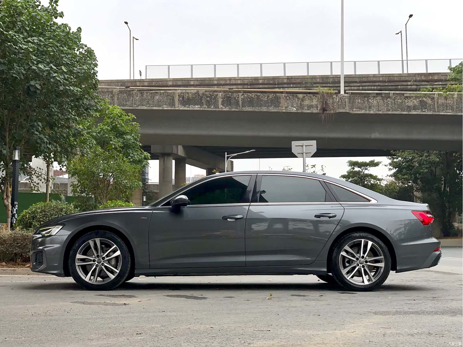 Audi A6L, 2020 3