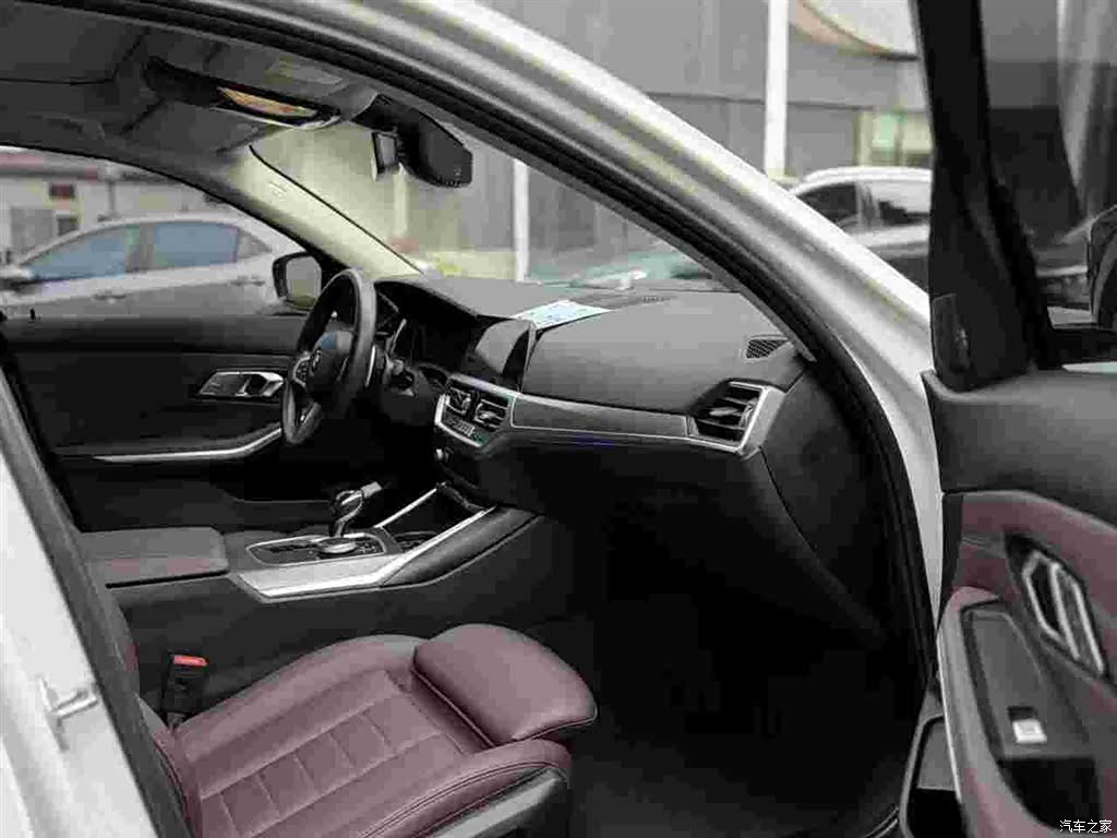 BMW 3 Series, 2020 все фото