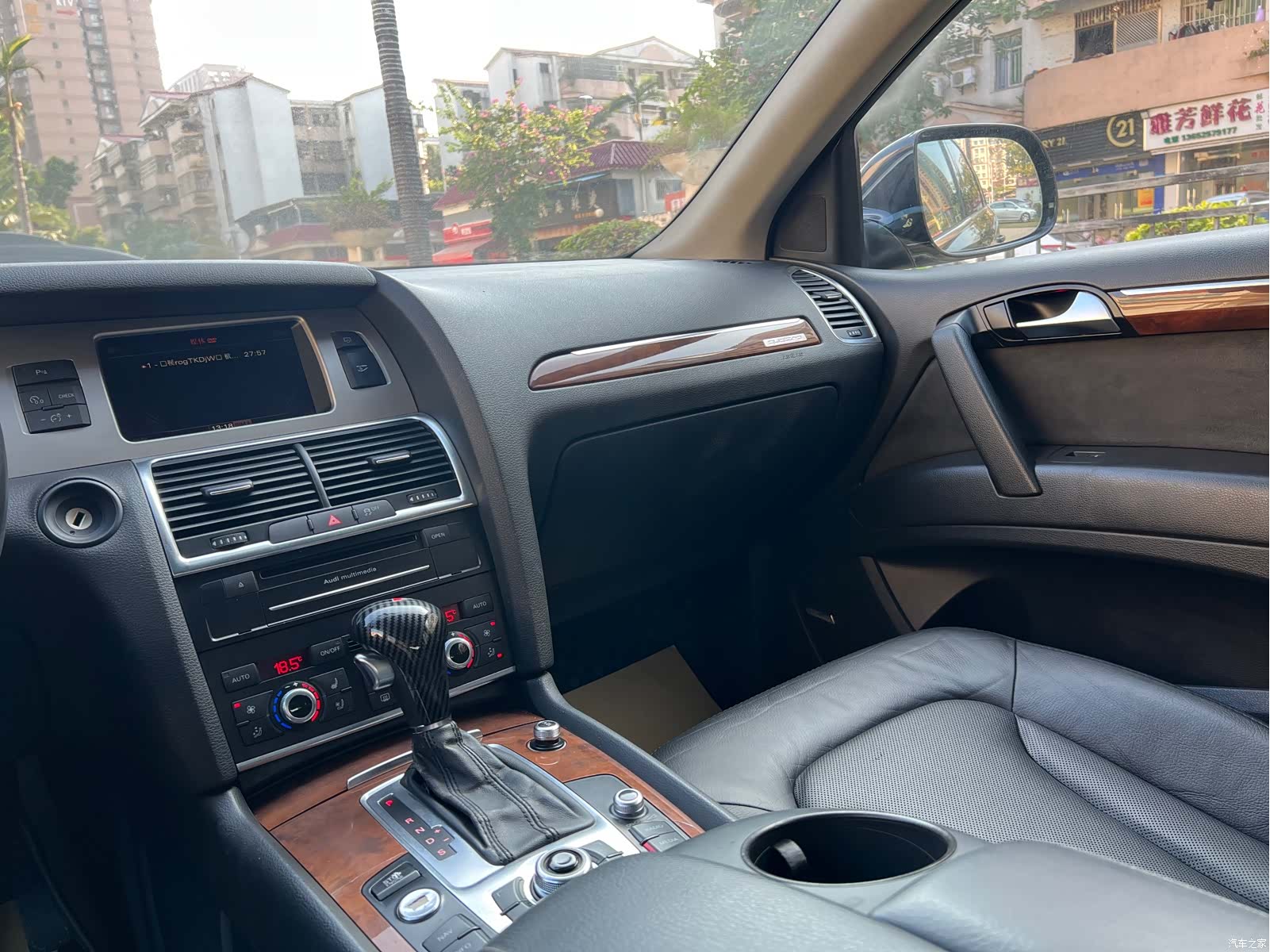 Audi Q7, 2011 15