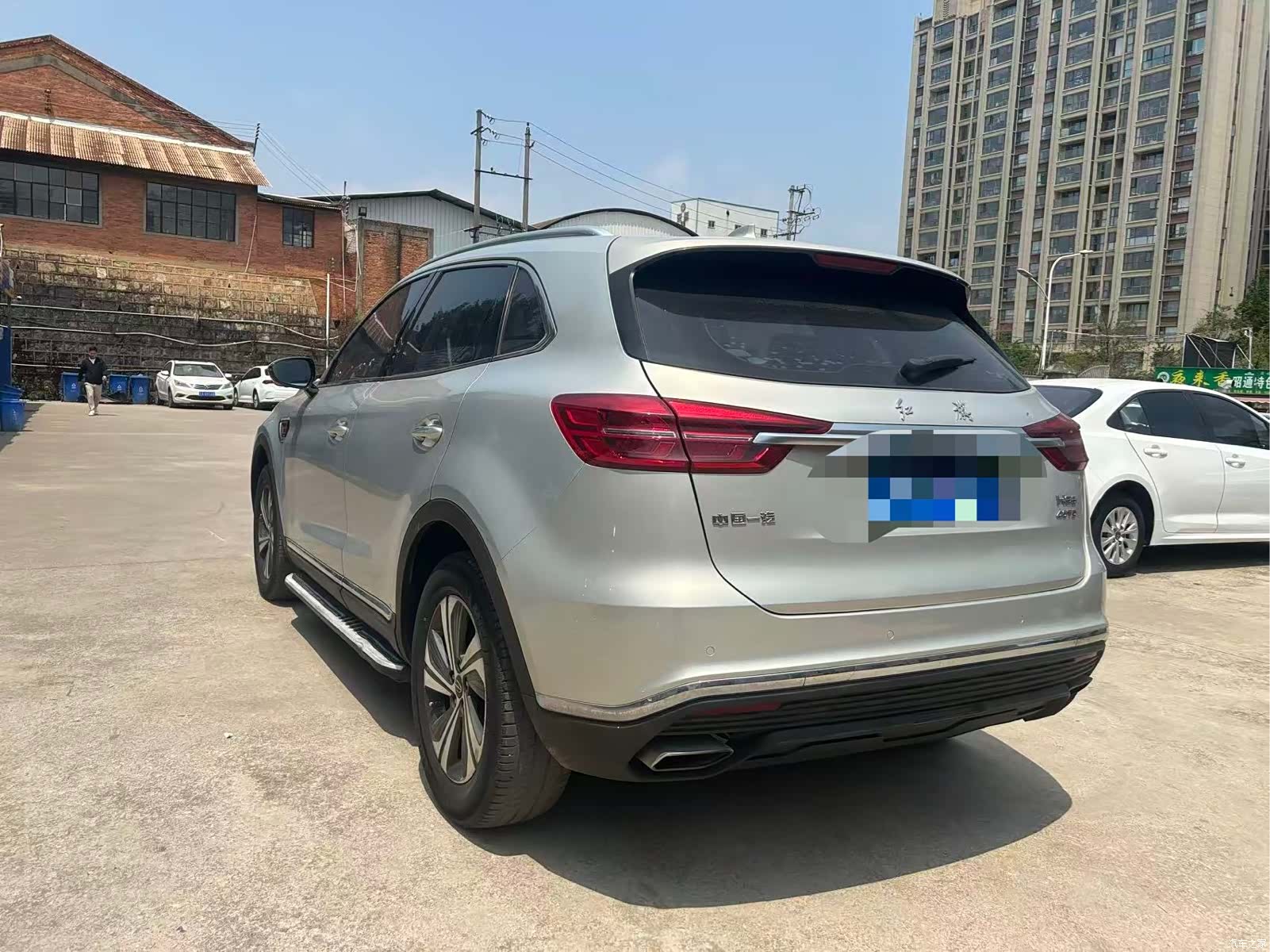 Hongqi HS5, 2020 8
