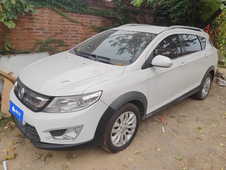 Dongfeng AX3 2016 1.5L AT
