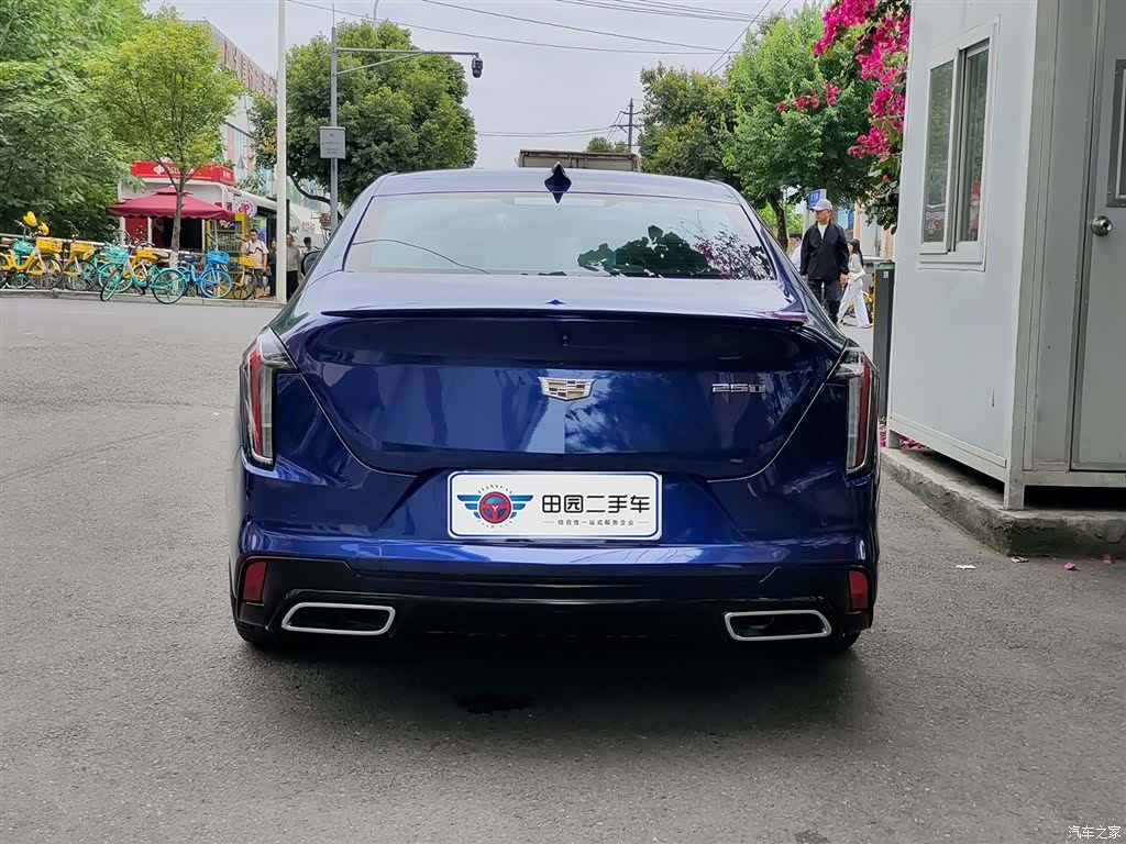 Cadillac CT4, 2024 все фото