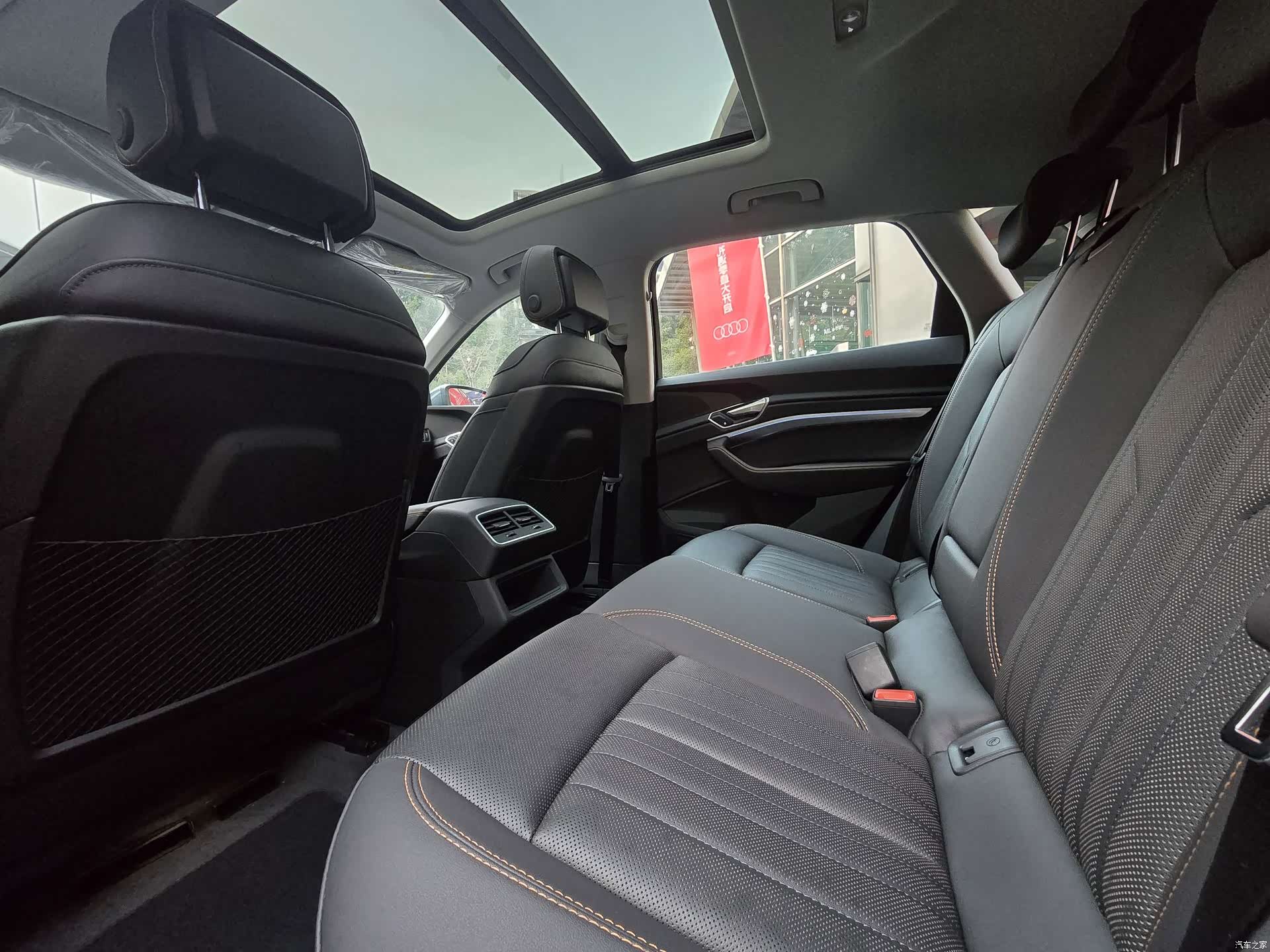 Audi e-tron, 2026 21