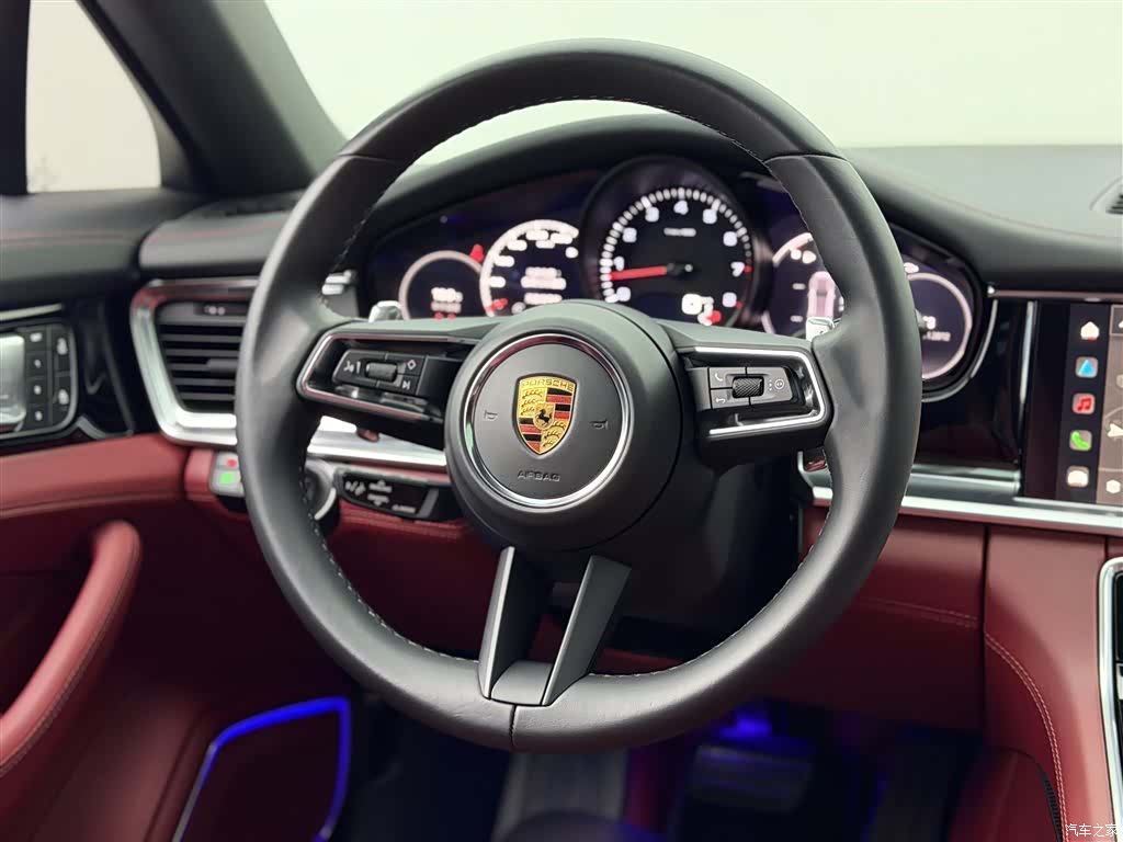 Porsche Panamera, 2023 все фото