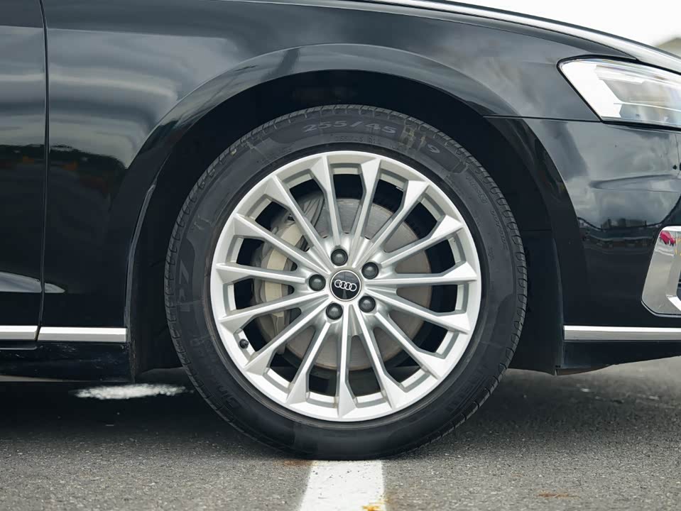 Audi A8 Audi A8