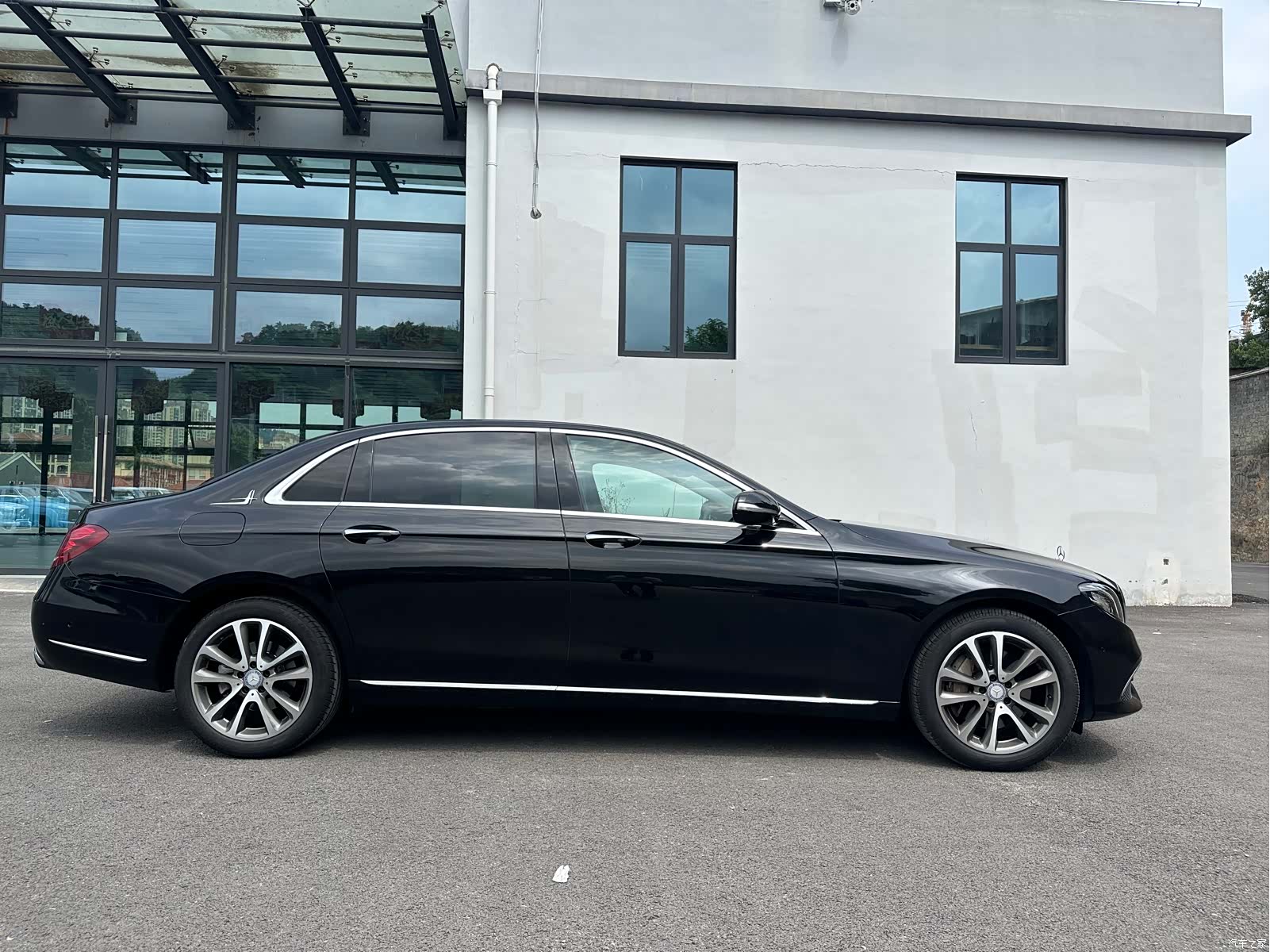 Mercedes-Benz E-Class, 2017 10