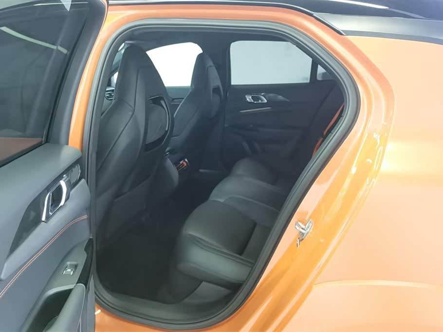 Lynk & Co 02 Hatchback