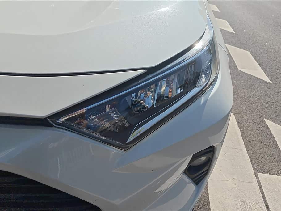 Toyota RAV4 Rongfang