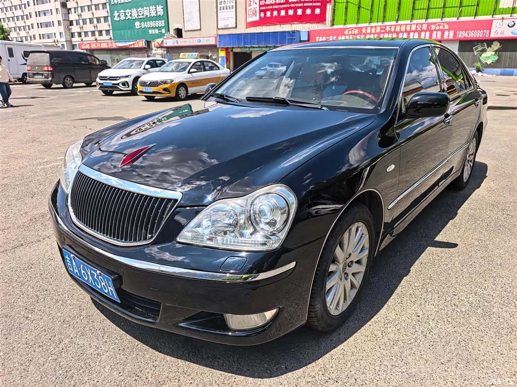 Hongqi HQ300