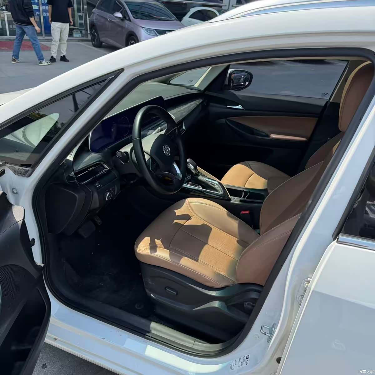 Buick GL6, 2023 4