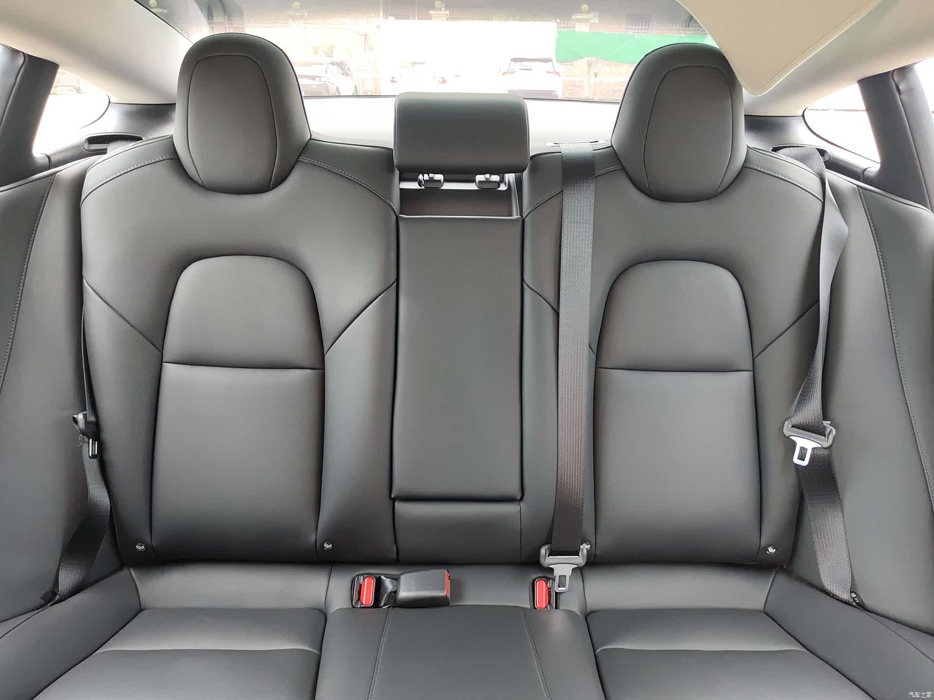 Tesla Model 3, 2021 23
