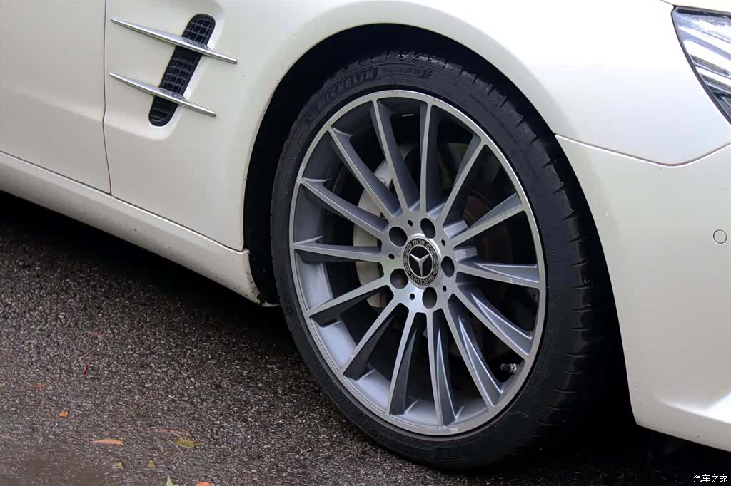 Mercedes-Benz SL, 2016 16