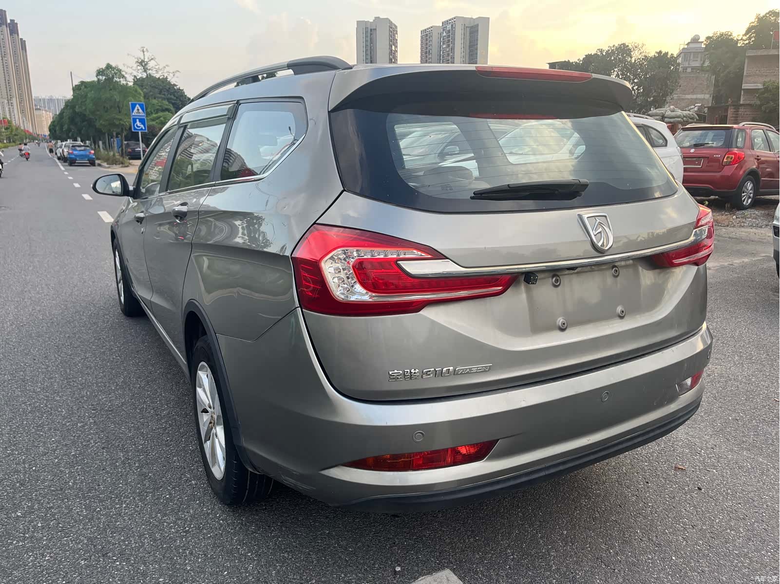 Wuling 310W, 2017 4