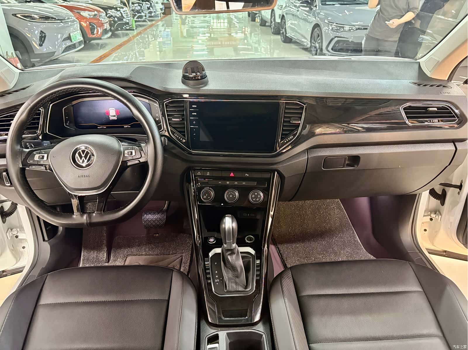Volkswagen T-ROC, 2022 8