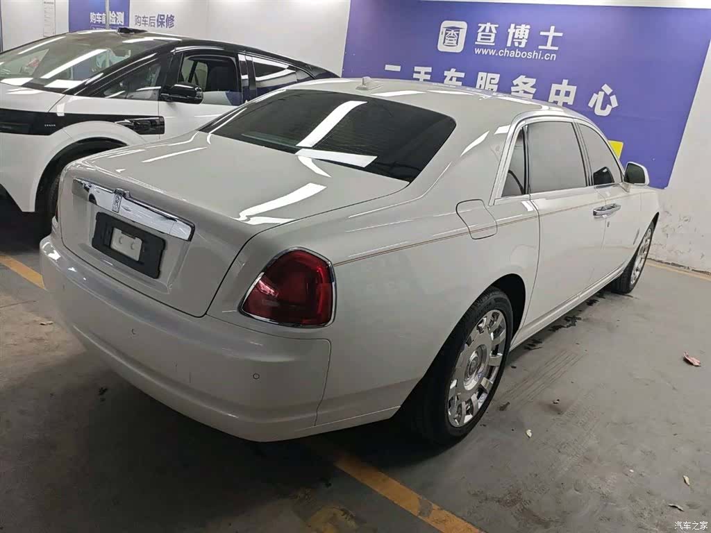 Rolls-Royce Ghost, 2014 4