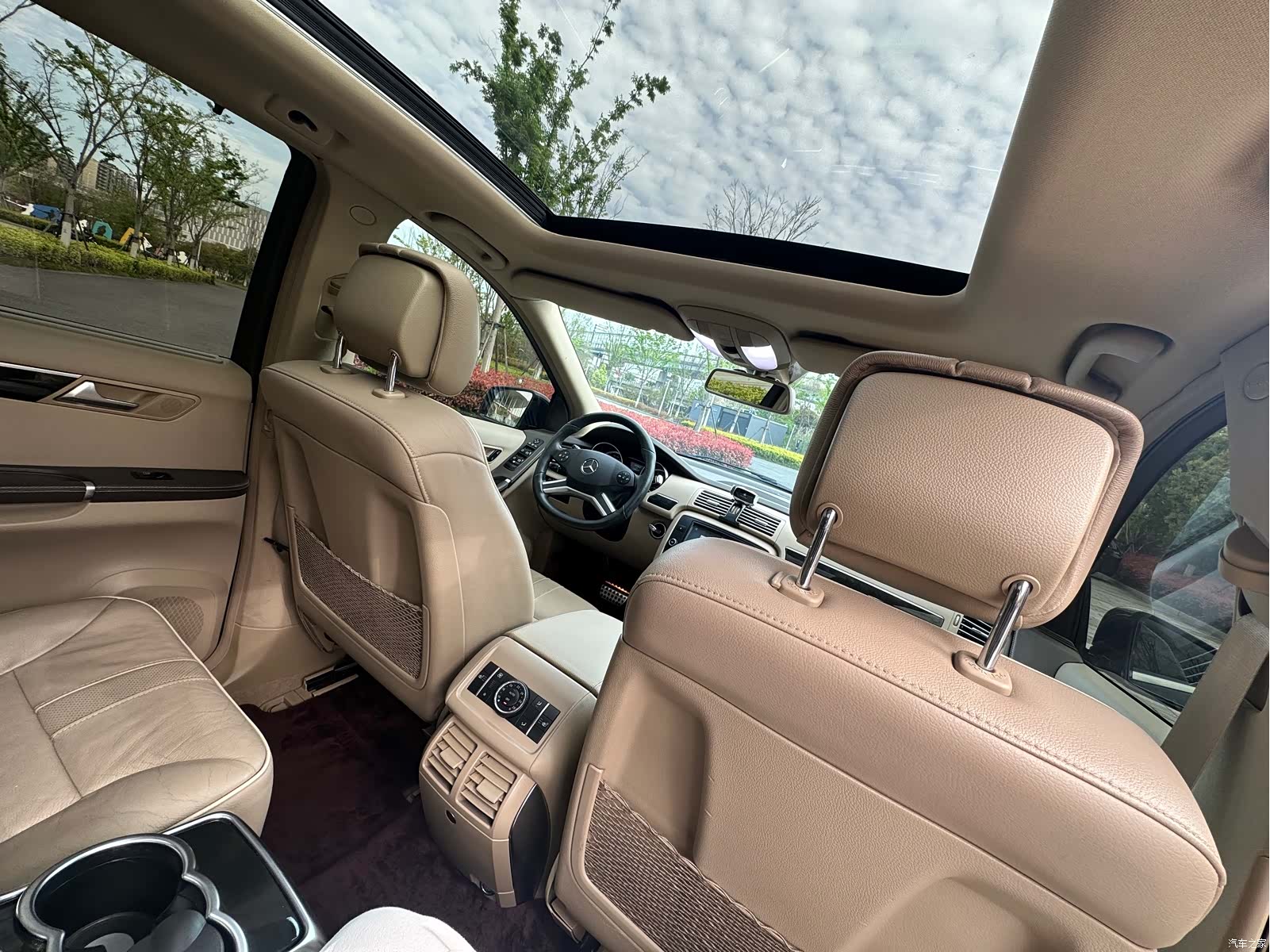 Mercedes-Benz R-Class, 2017 12