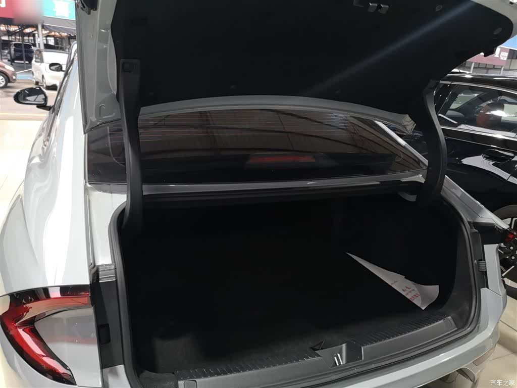 Wuling Starlight, 2024 15