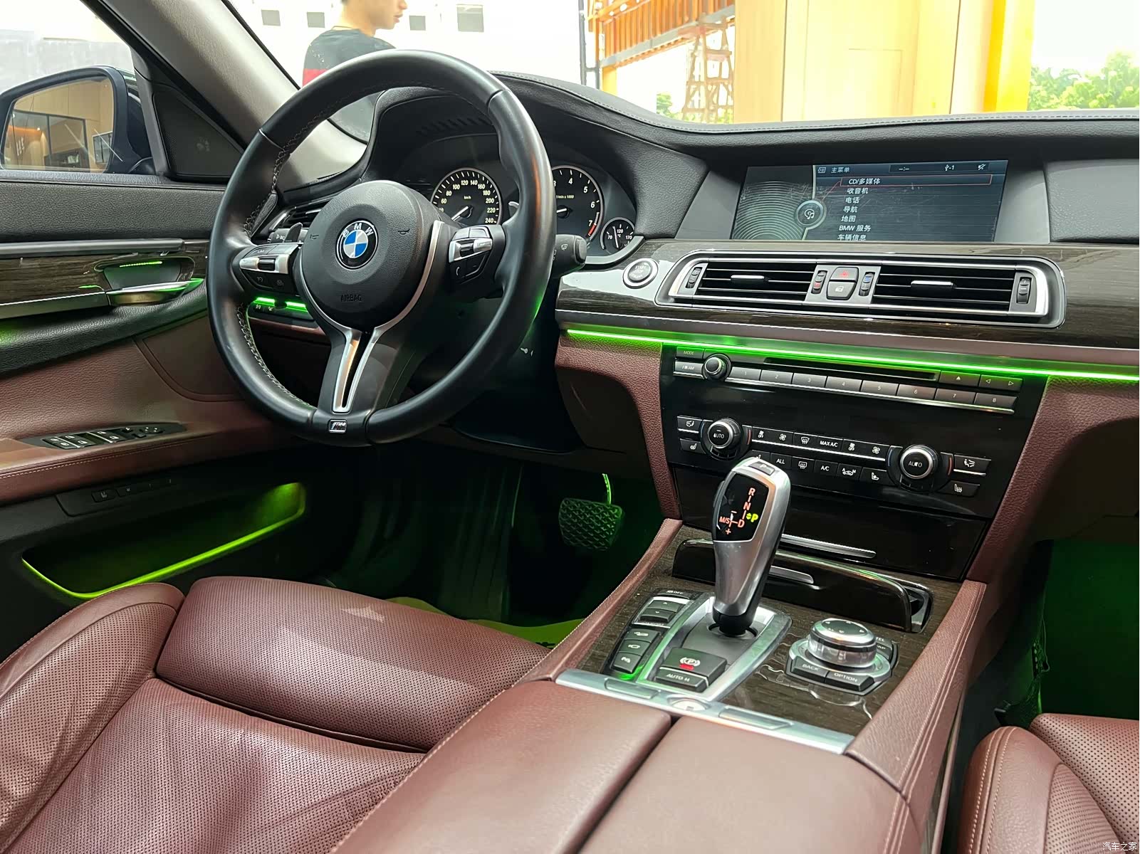 BMW 7 Series, 2012 26