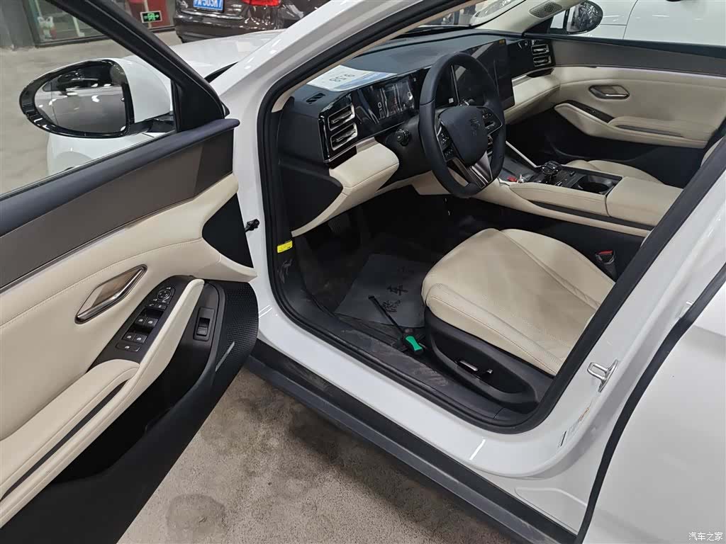 BYD Qin, 2025 16