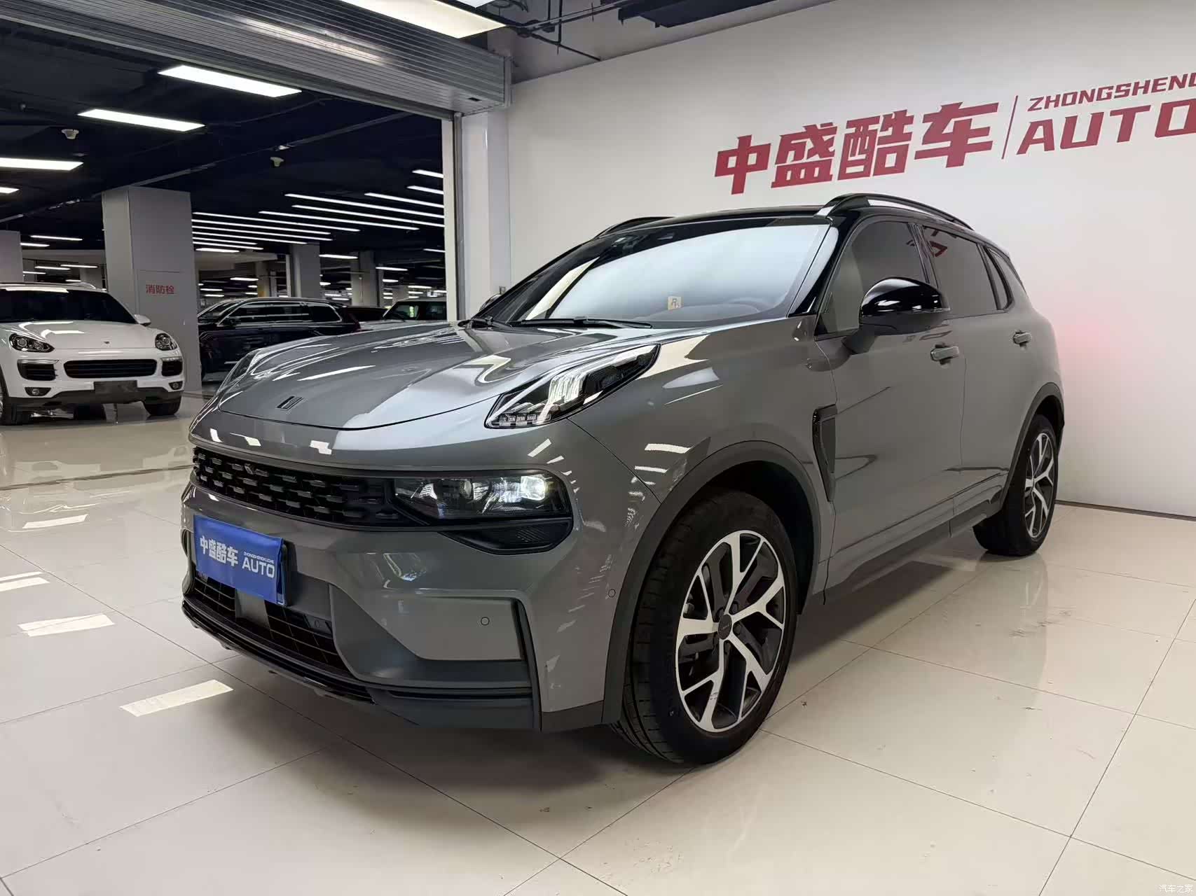 Lynk & Co 01