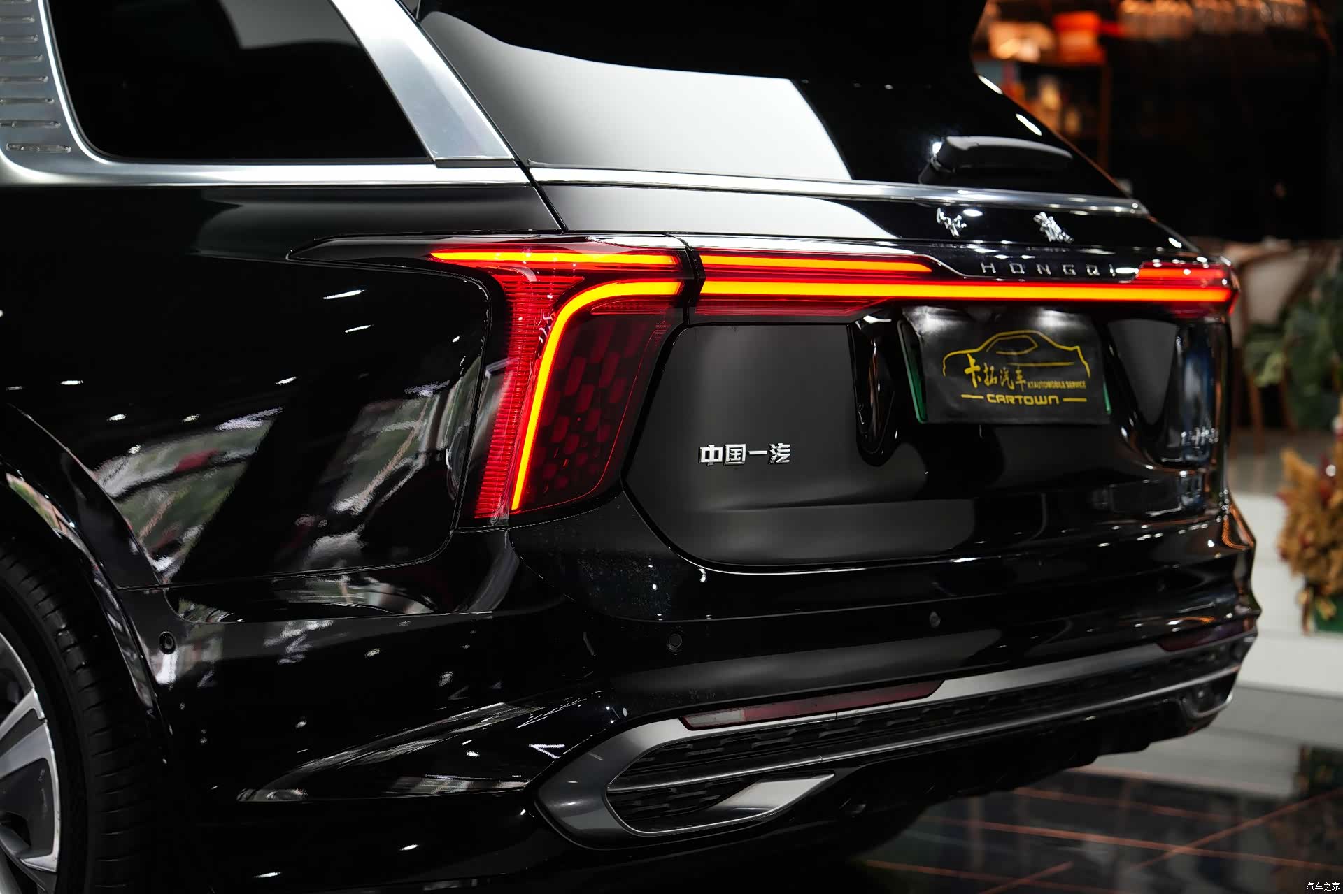 Hongqi E-HS9, 2022 38