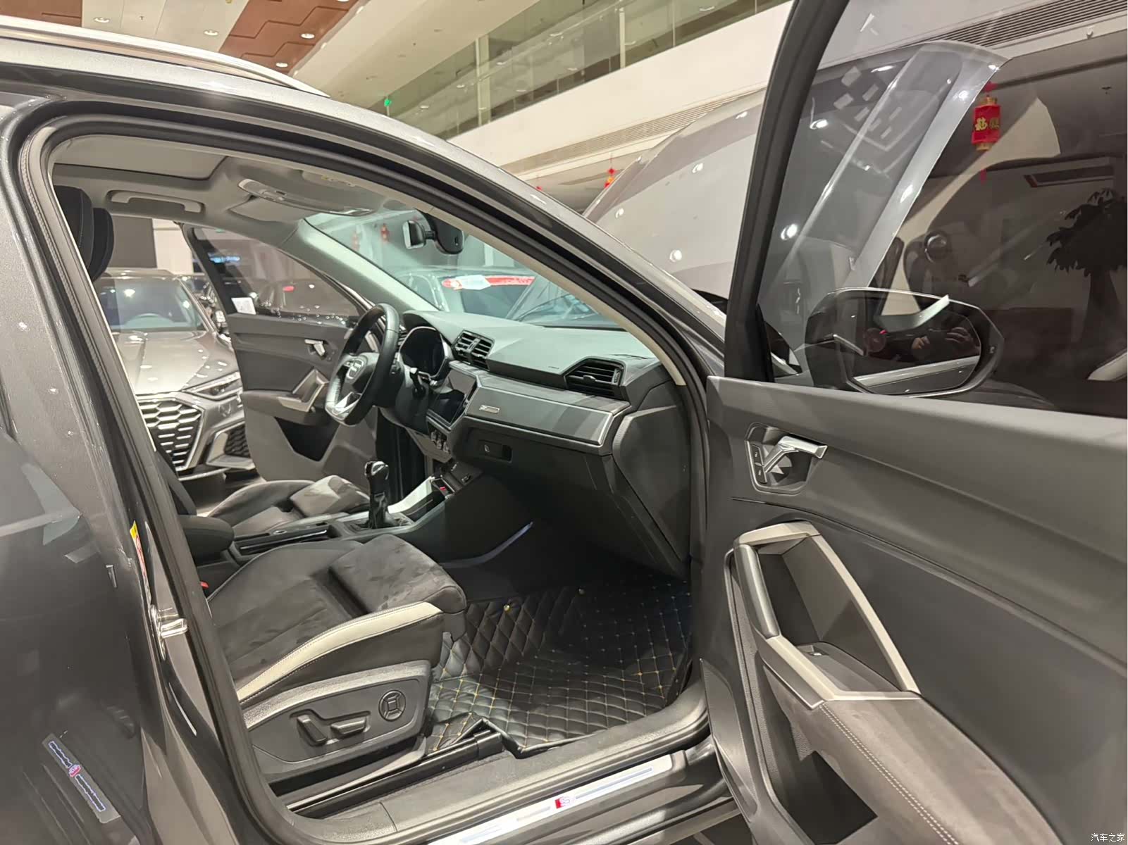Audi Q3, 2022 9