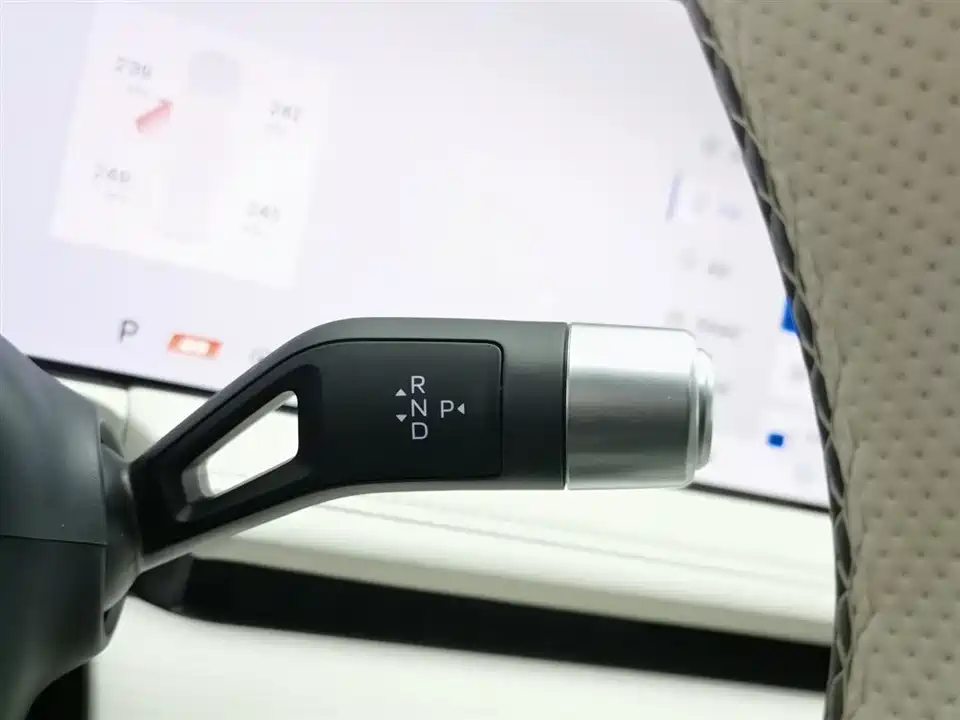 Geely Galaxy Galaxy E8