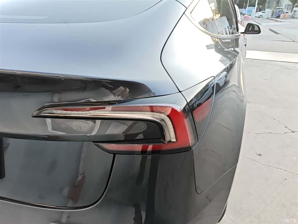 Tesla Model 3, 2024 8