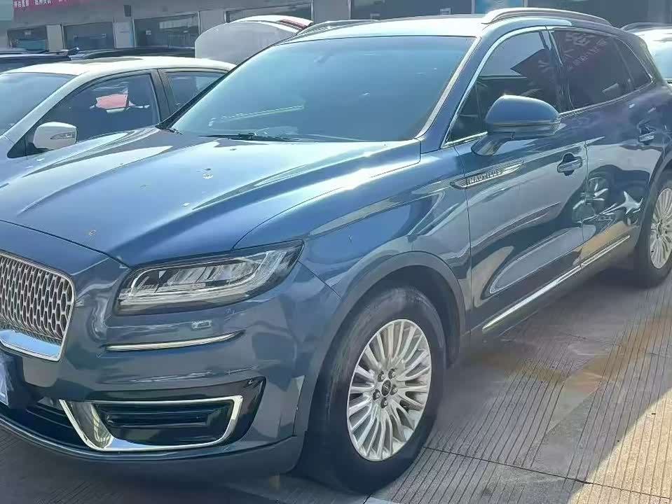 Lincoln Navigator