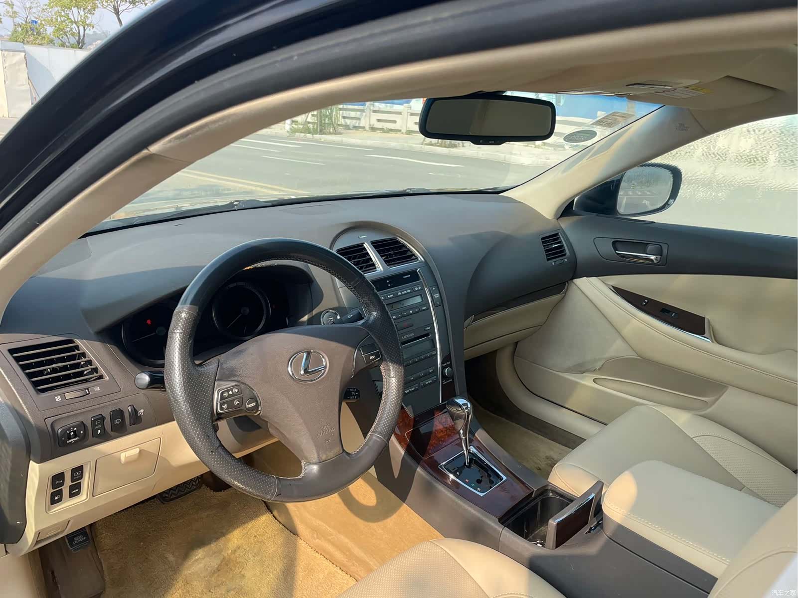 Lexus ES, 2010 7
