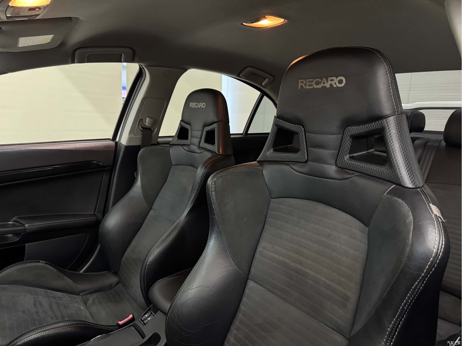 Mitsubishi LANCER, 2009 18