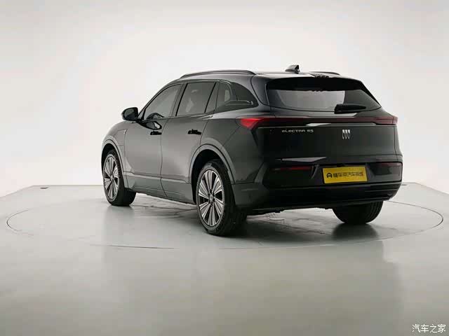 Buick E5, 2025 4