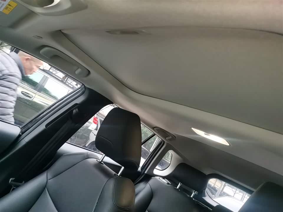 Toyota Corolla Sharp amplifier