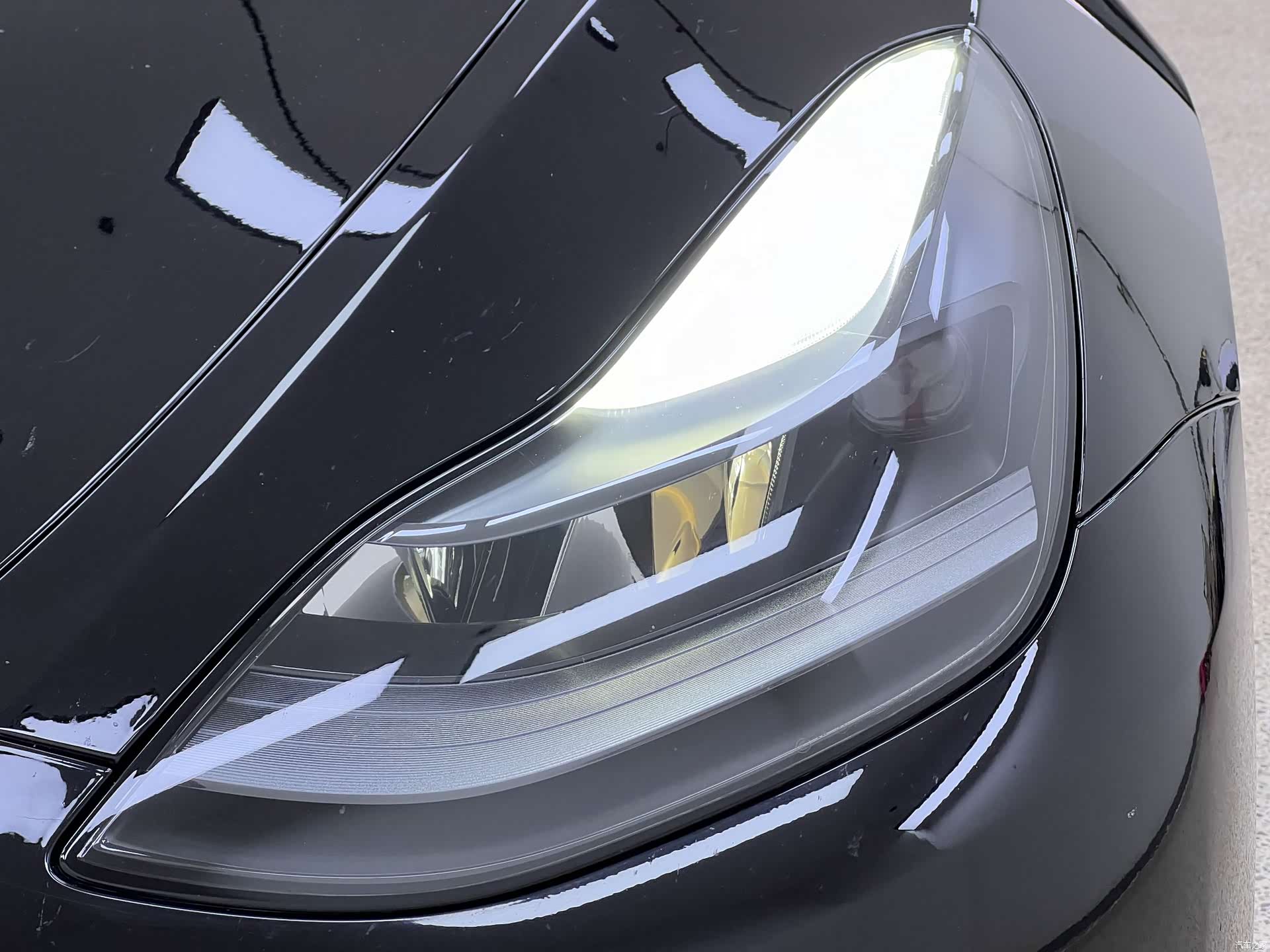 Tesla Model Y, 2022 все фото