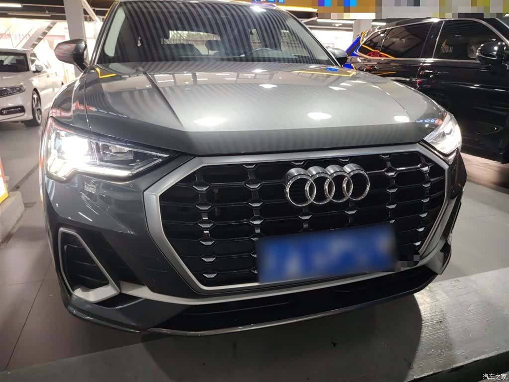 Audi Q3, 2022 3