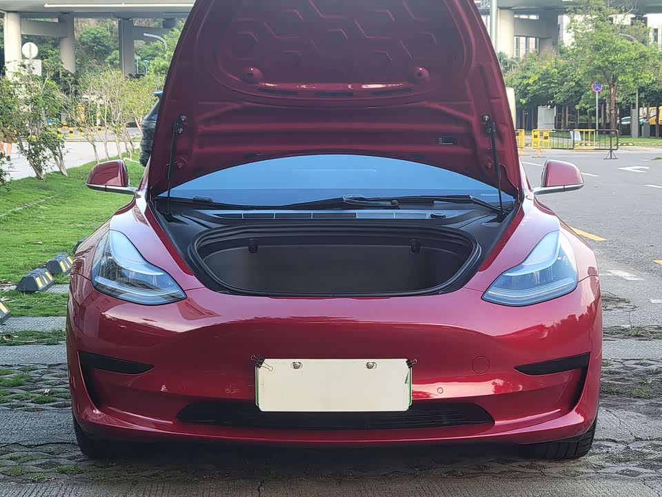 Tesla Model 3 Tesla Model 3