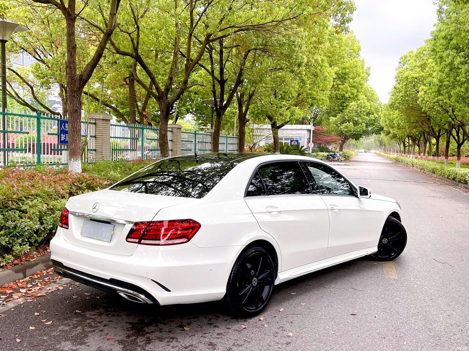 Mercedes-Benz E-Class, 2015 16