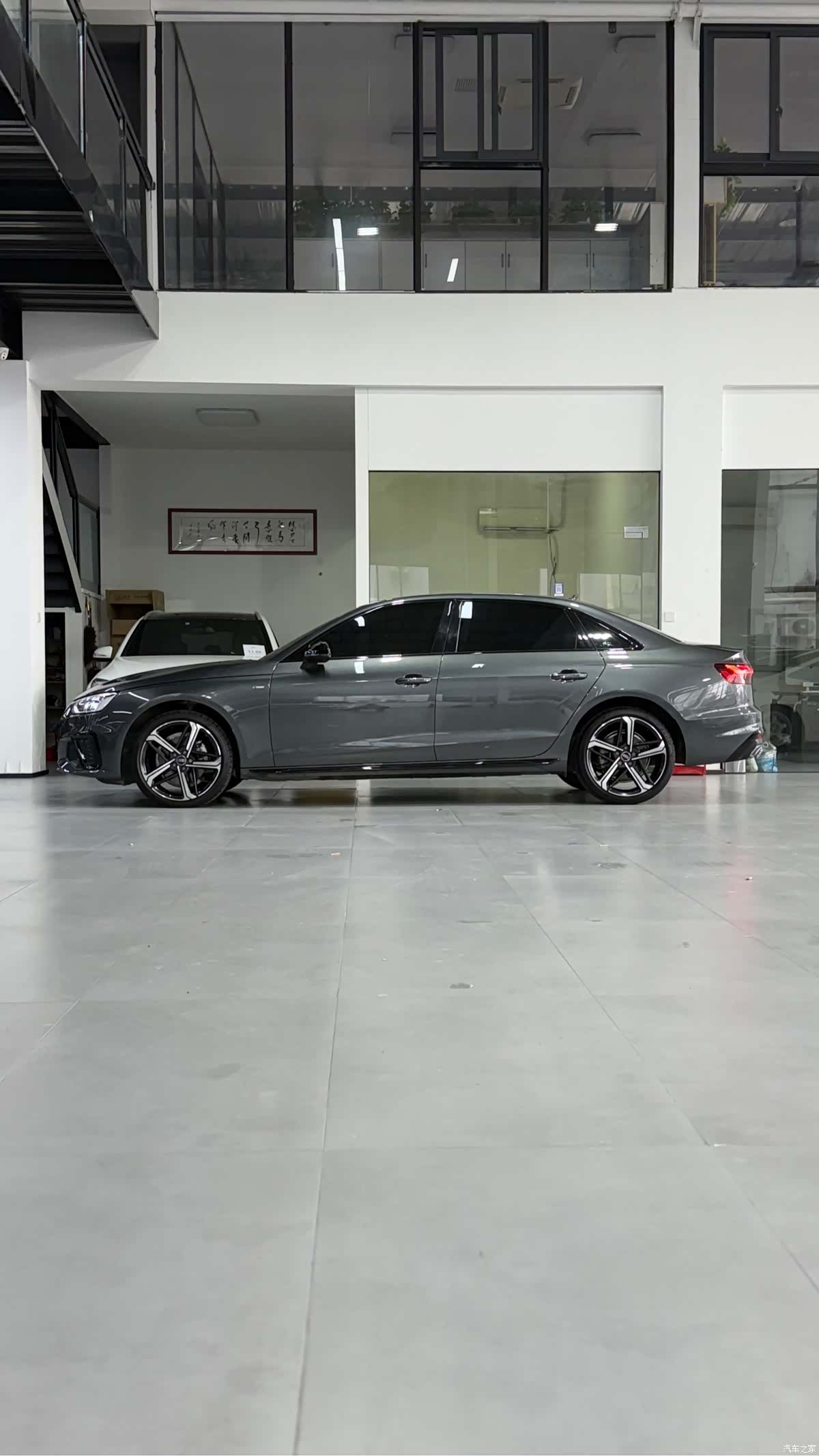 Audi A4L, 2025 3