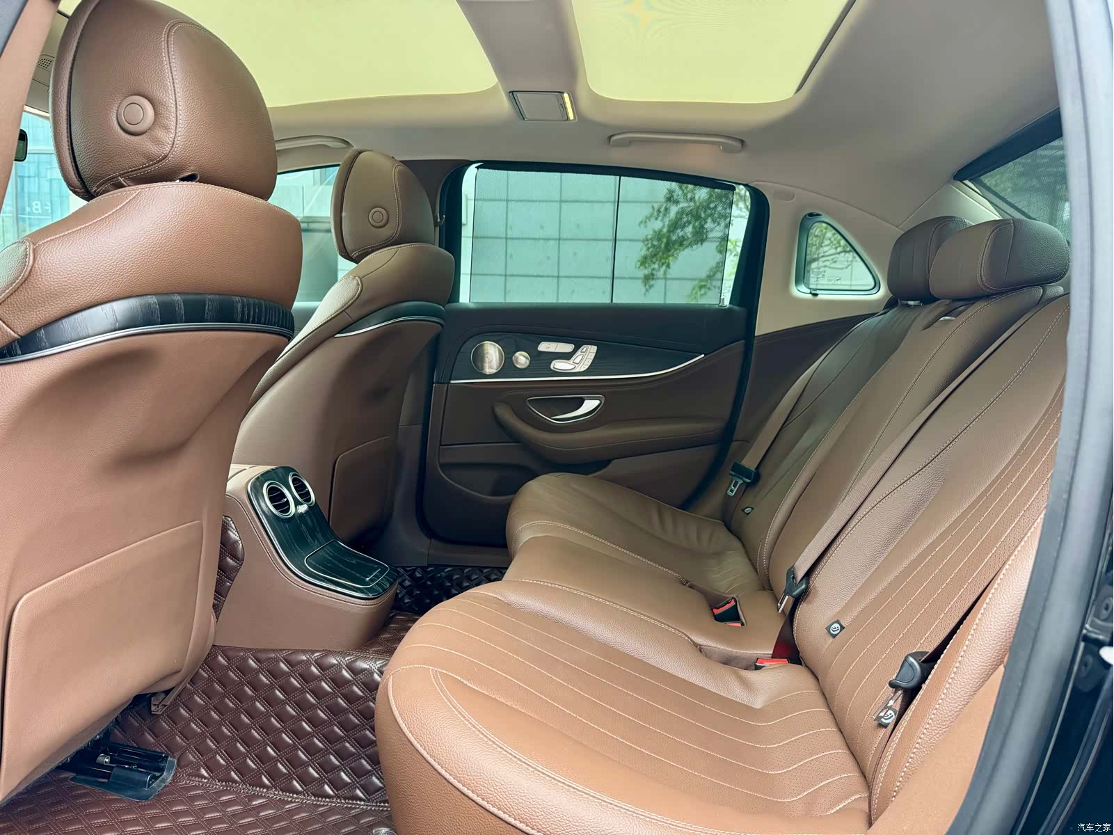 Mercedes-Benz E-Class, 2022 9