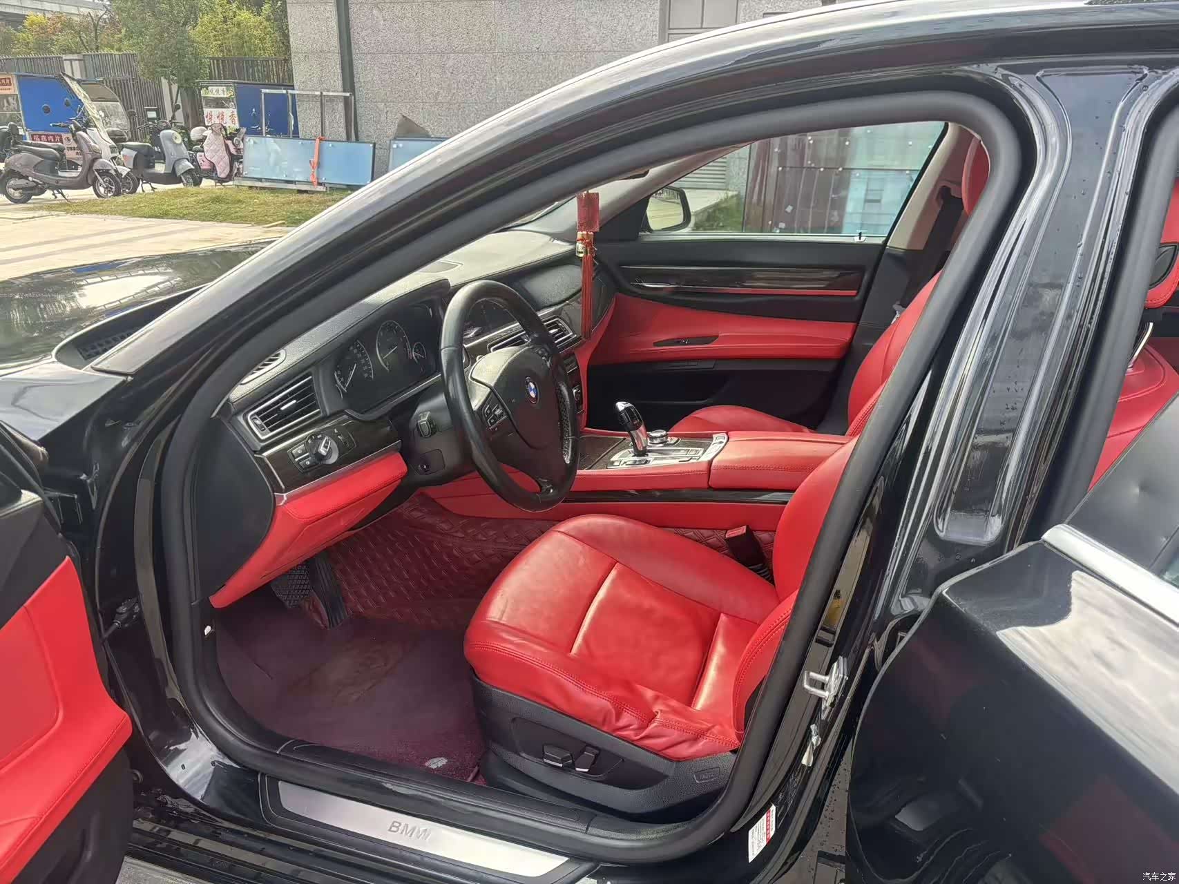 BMW 7 Series, 2011 10