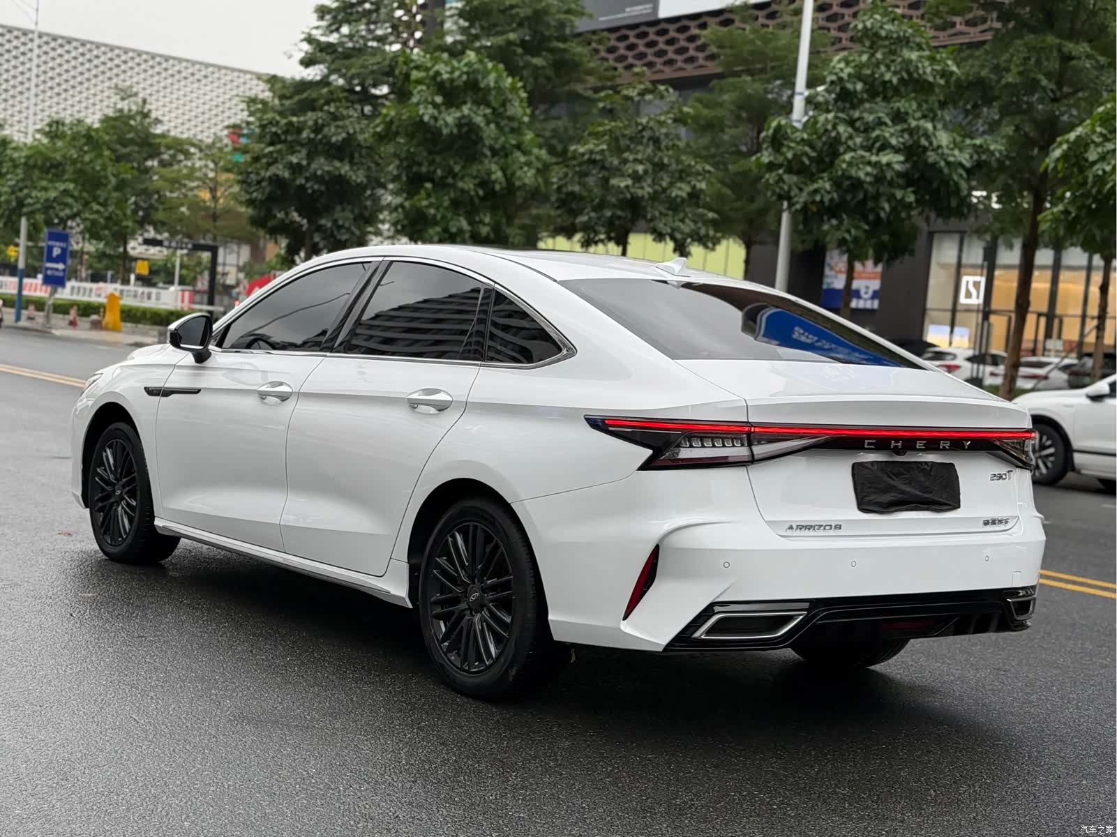 Chery Arrizo 8, 2023 4