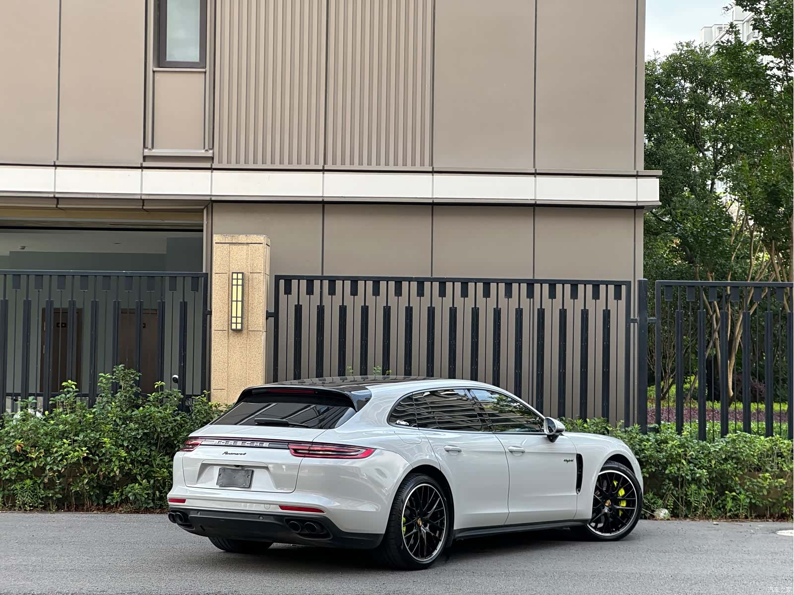 Porsche Panamera, 2019 4