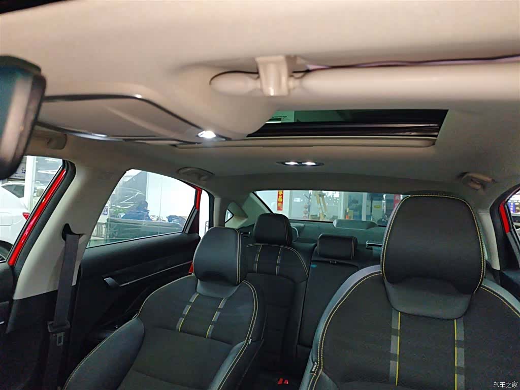 Geely Binray, 2022 18