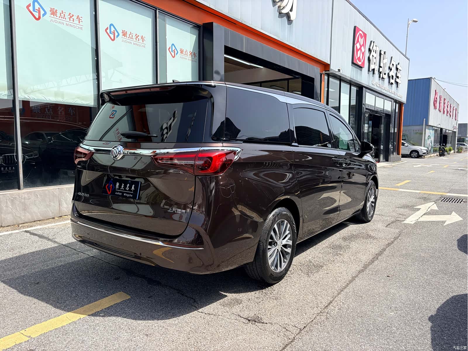 Buick GL8, 2021 4