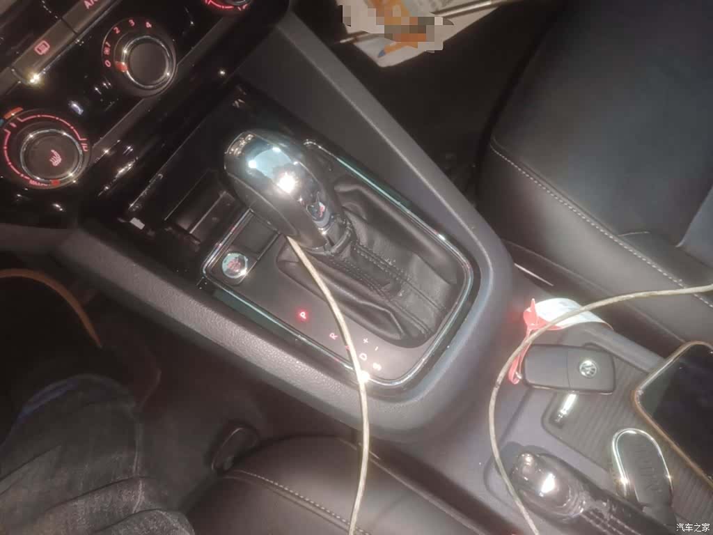 Volkswagen Sagitar, 2017 14