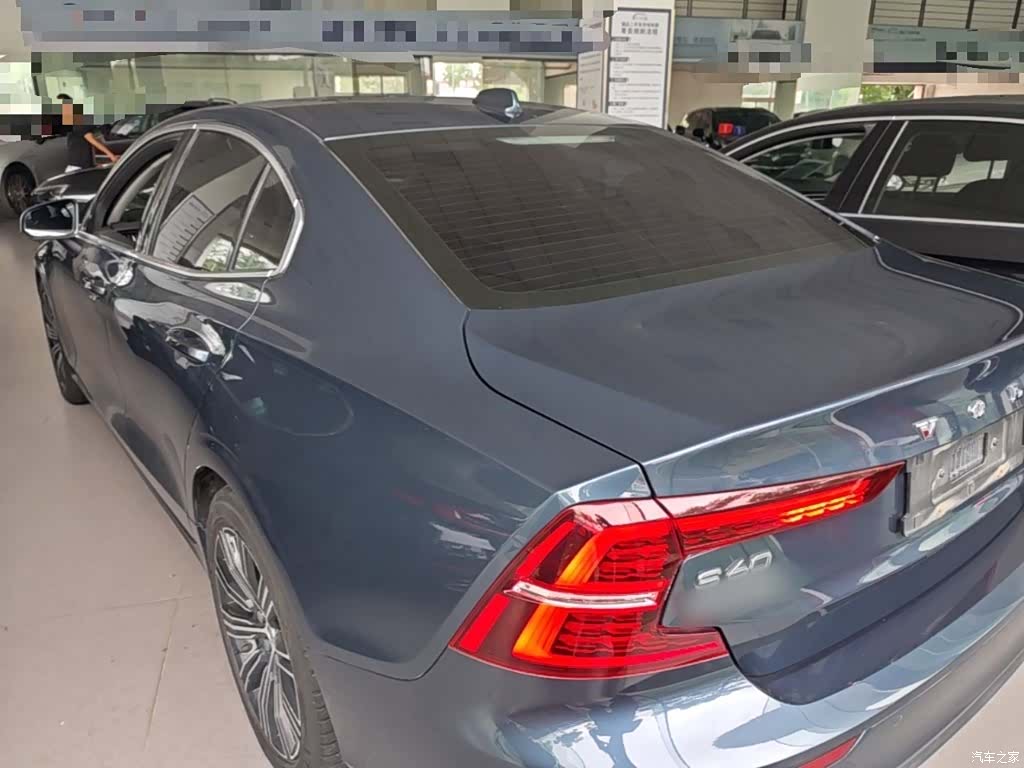 Volvo S60, 2022 все фото