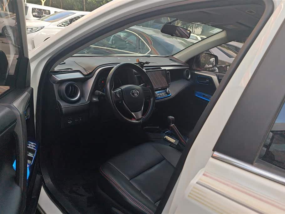 Toyota RAV4 Rongfang