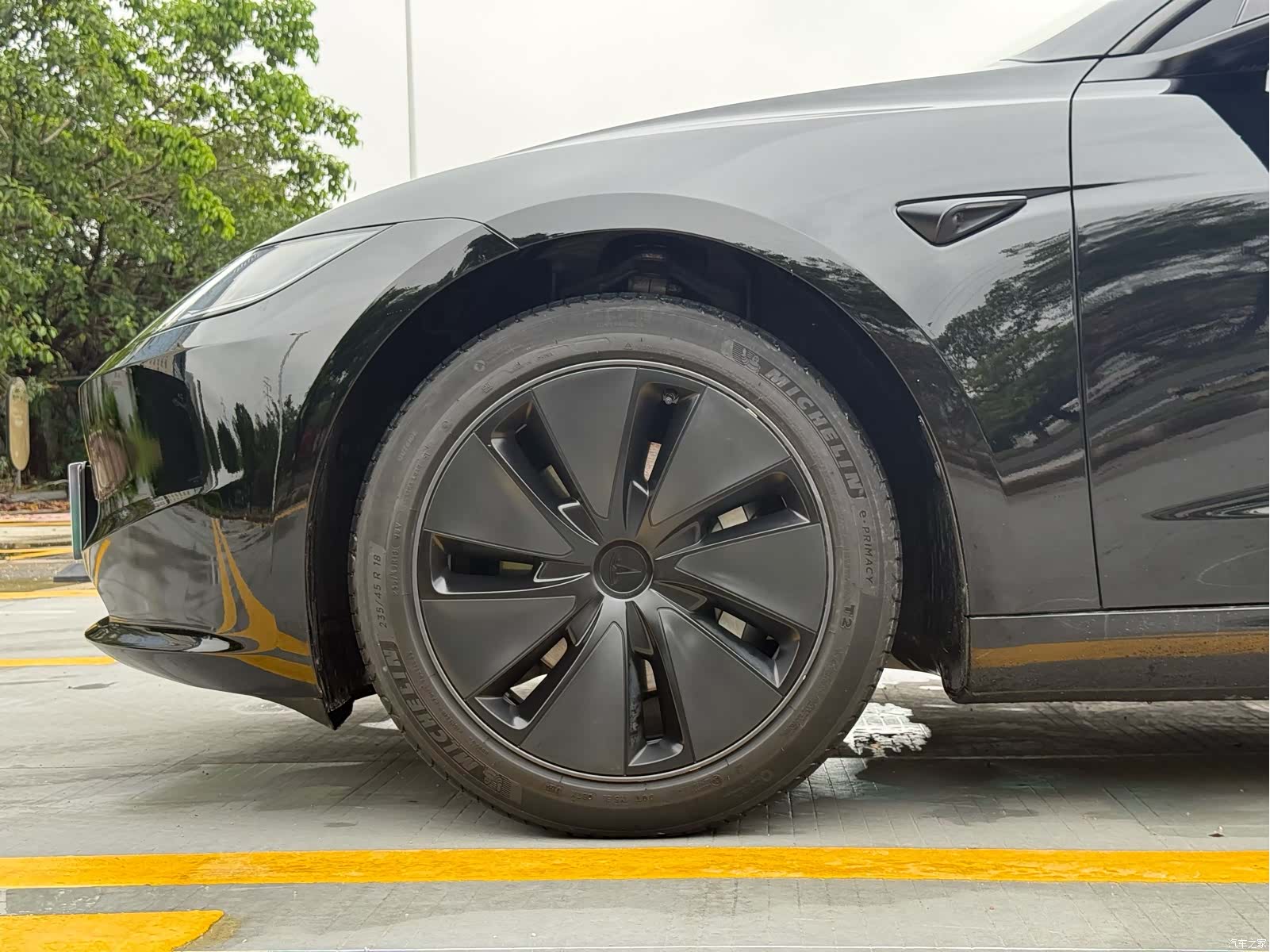 Tesla Model 3, 2024 11