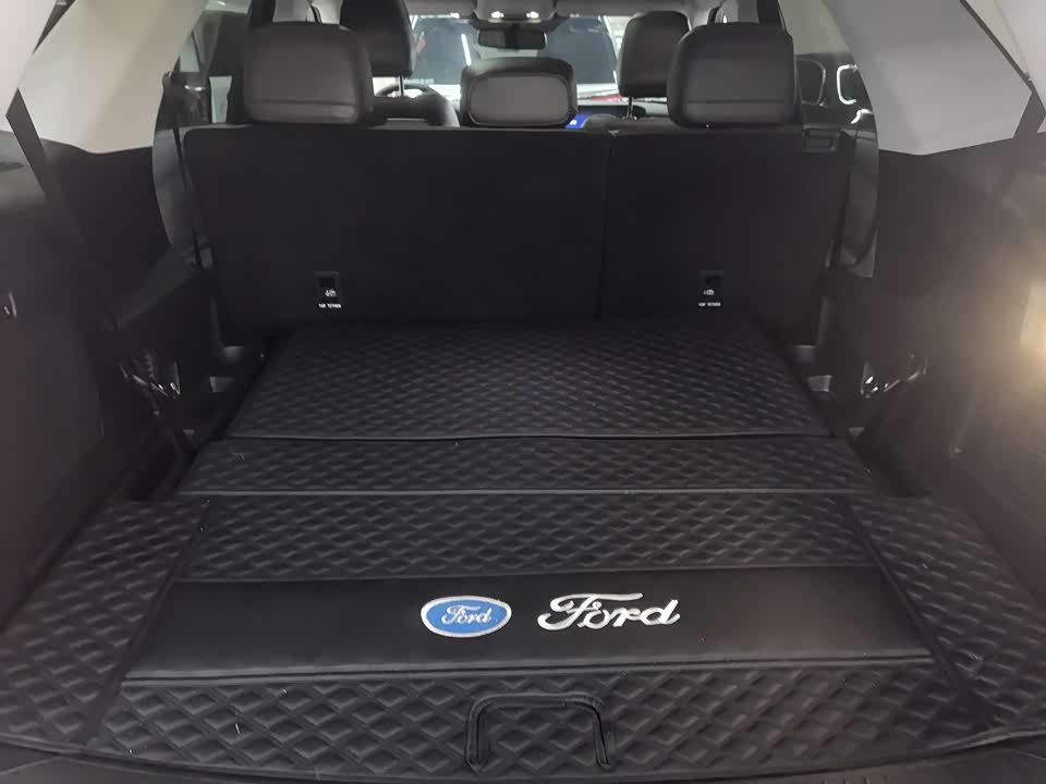 Ford Explorer Ford Explorer