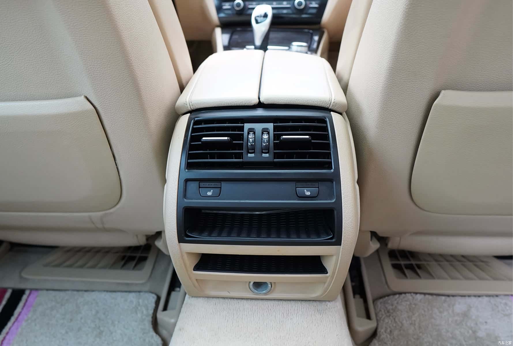 BMW 5 Series, 2011 22
